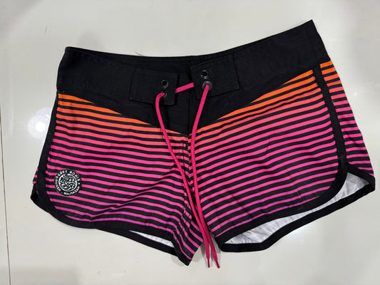 Short #002